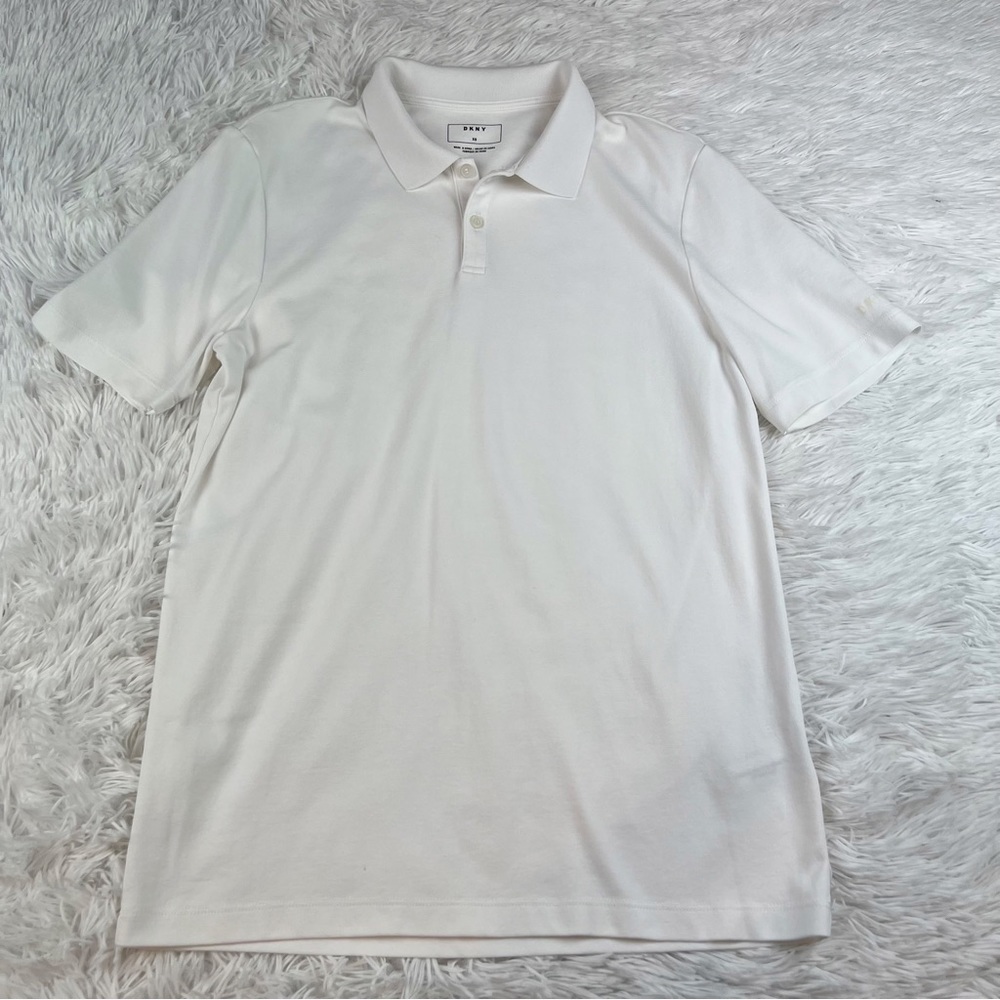DKNY Men's XS short sleeve polo shirt in white